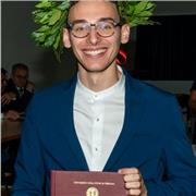 Laureato in Scienze Motorie e Sportive, studente magistrale LM - 68, preparatore atletico calcio e personal trainer qualificato